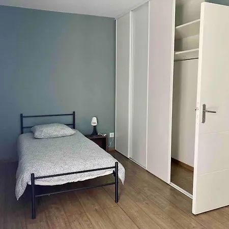 Quai Sud - Gare, 100 M2, Parking, Wifi, Superette, Lave Linge Appartement *
