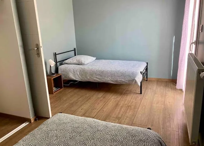 Quai Sud - Gare, 100 M2, Parking, Wifi, Superette, Lave Linge Daire