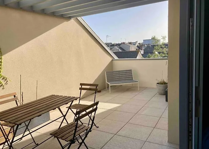 Quai Sud - Gare, 100 M2, Parking, Wifi, Superette, Lave Linge * Angers